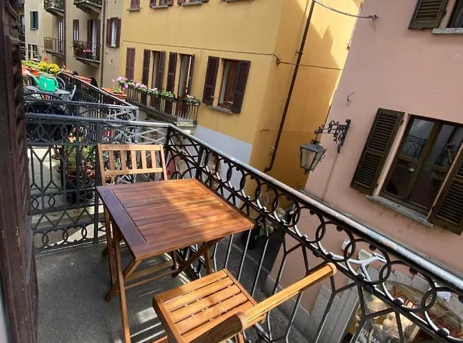 La Casa Del Corso Апартаменты Арона