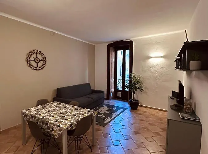 La Casa Del Corso Апартаменты Арона